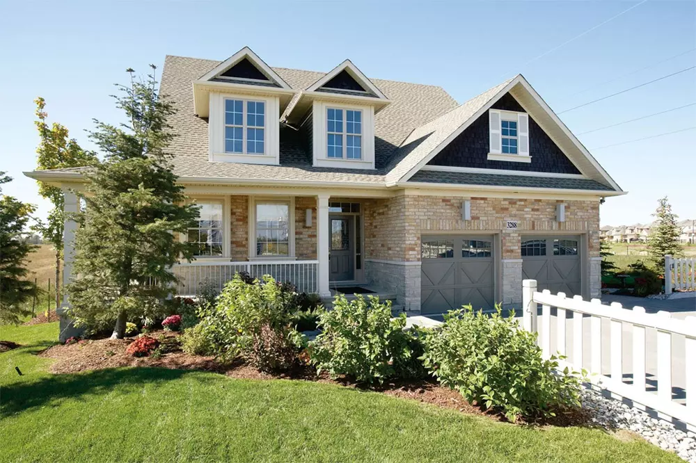 Exterior view of Hung Windows on brick home